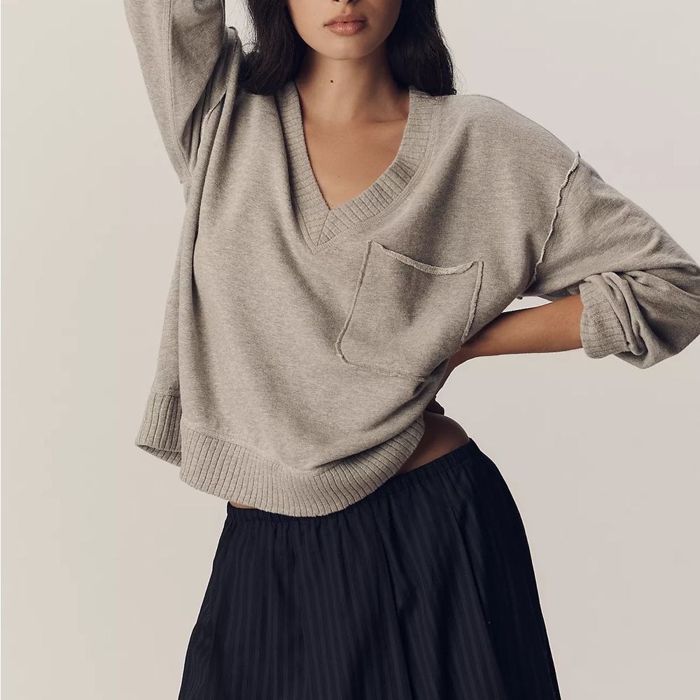 Montana V-Neck Pocket Oversized Sweater- Light Gray